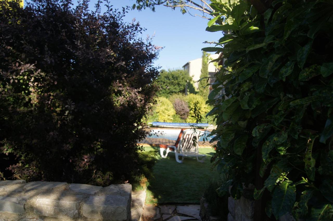 克拉维里尔酒店 Saint-Auban-sur-lʼOuvèze 外观 照片