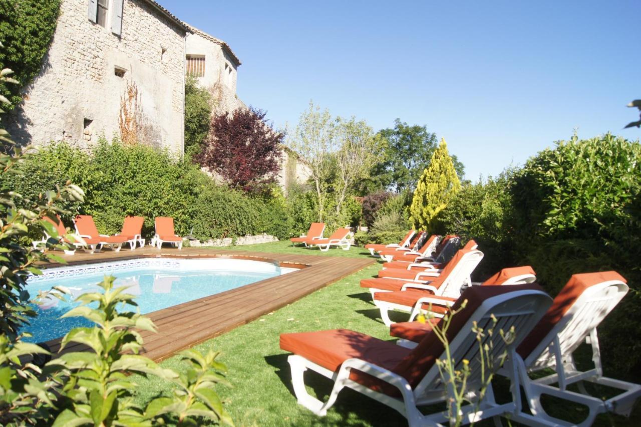 克拉维里尔酒店 Saint-Auban-sur-lʼOuvèze 外观 照片