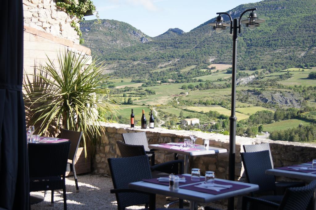 克拉维里尔酒店 Saint-Auban-sur-lʼOuvèze 外观 照片