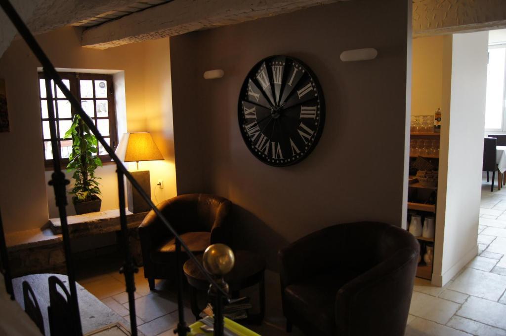 克拉维里尔酒店 Saint-Auban-sur-lʼOuvèze 外观 照片